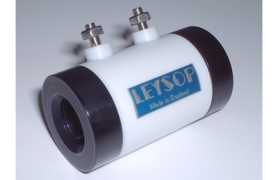 超緊湊型 KD*P 普克爾盒